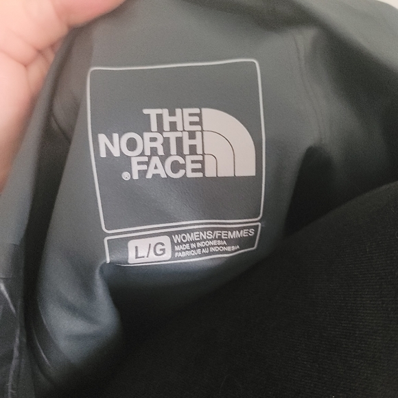 The North Face | Rain Jacket - Picture 9 of 11